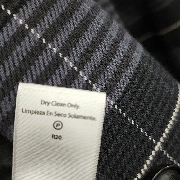 Free Assembly Long Sleeve Relaxed Fit Plaid Blazer Office Career Work Wear - Picture 14 of 16